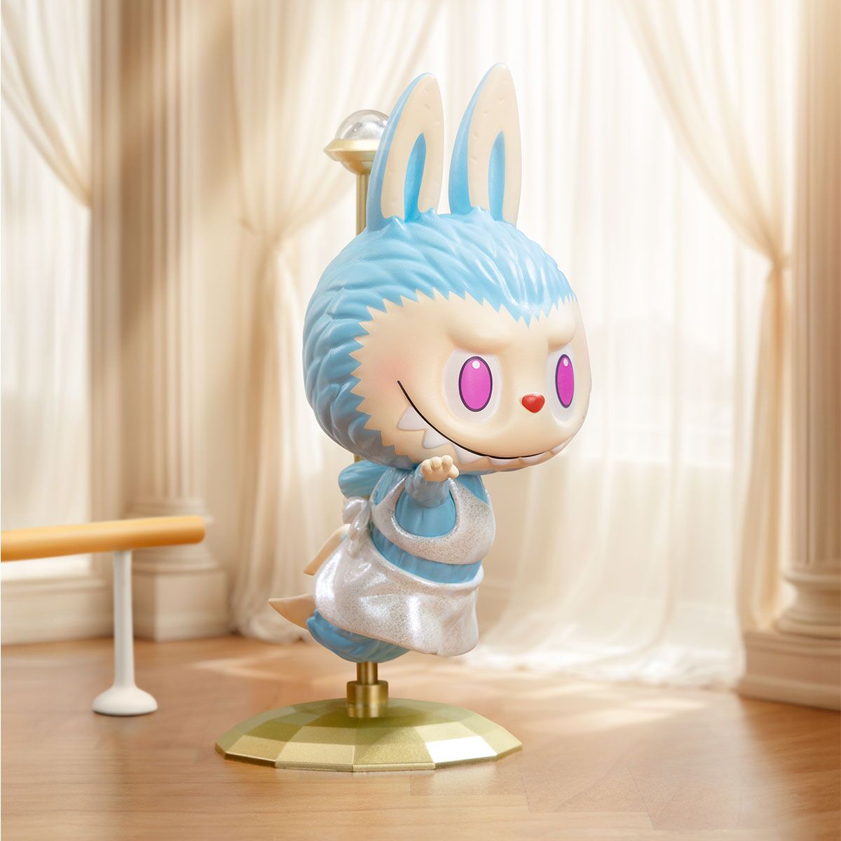 Labubu Rhythmic Gymnastics Figure – Limited Edition - Image 4